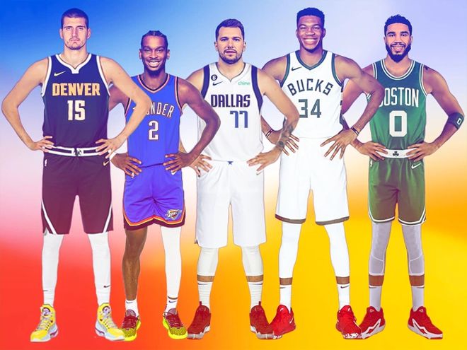 NBA官网热议最佳阵容：一阵五人无悬念？詹姆斯库里大概率进三阵